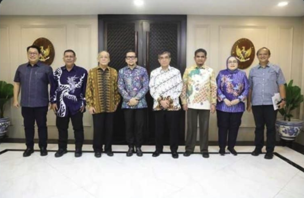 Menaker Yassierli Dukung Kehadiran KOPSI